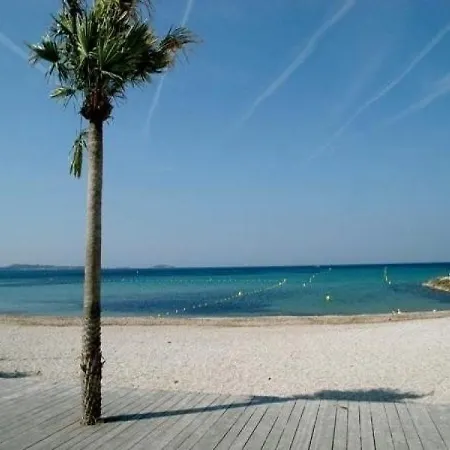 Jardin Azur * سيكس-فور-لو-بلاج